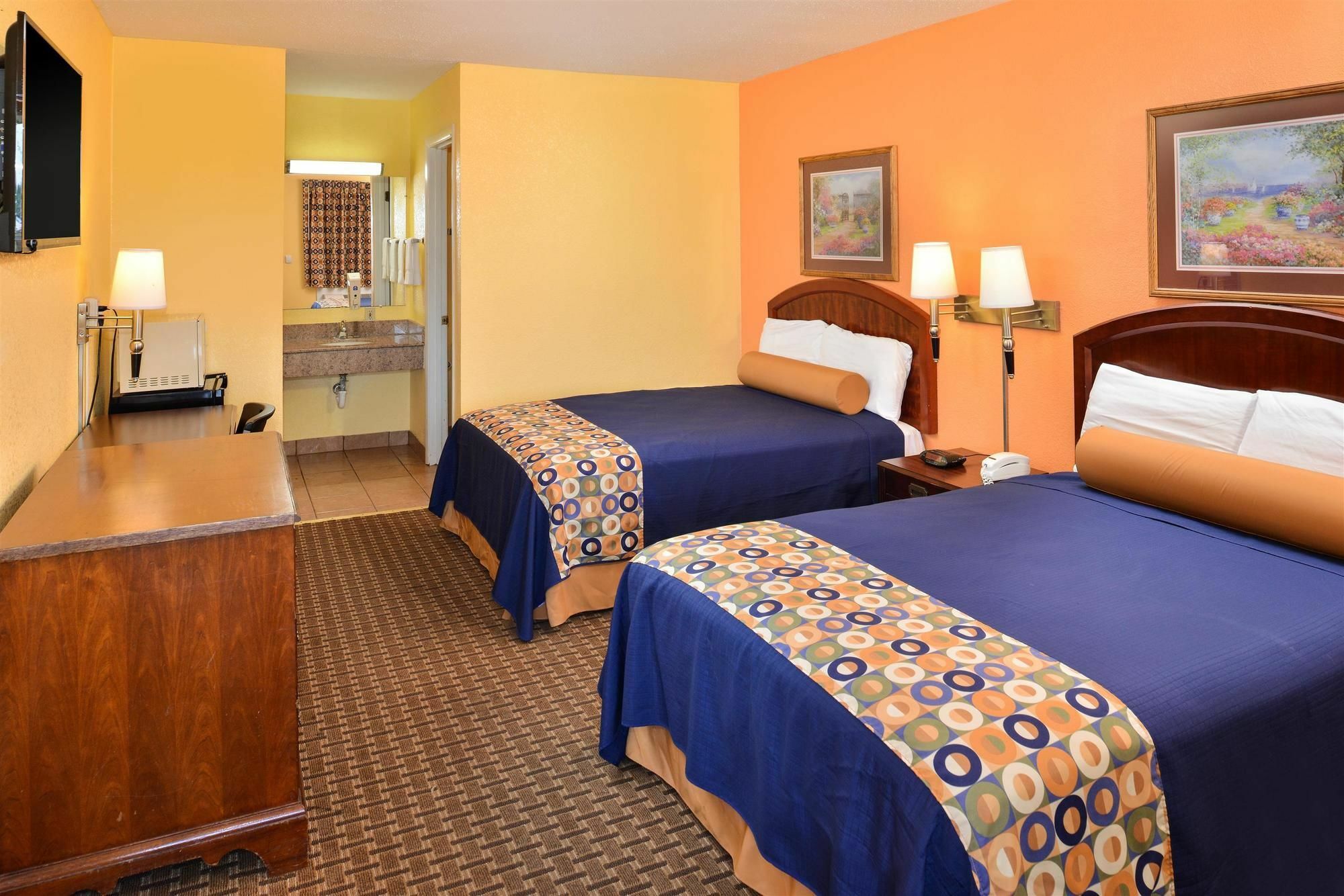 Americas Best Value Inn-Princess Anne Екстериор снимка